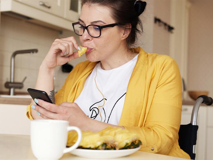 How Social Media Impacts Diet Culture and the Minds of Women