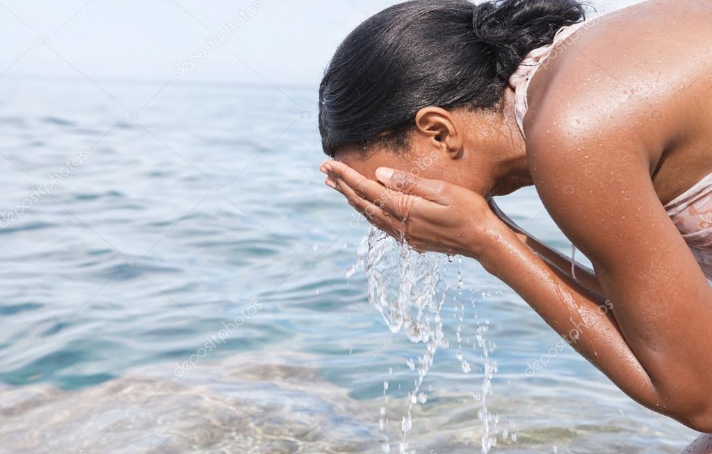 What is Hyaluronic Acid?: The Benefits of Hyaluronic Acid and A Few Caveats.
