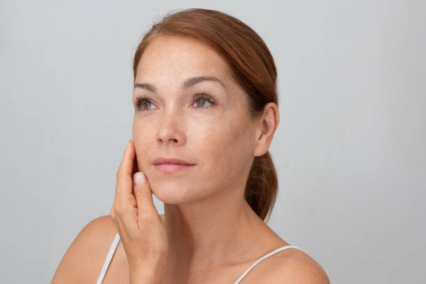 What Is the Difference between Plastic Surgery and Skin Tightening?