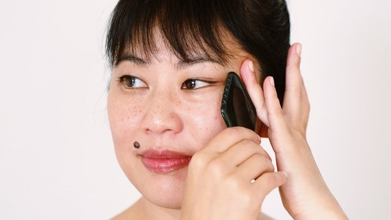 How Do I Do Facial Gua Sha? A Gua Sha Skincare Routine.